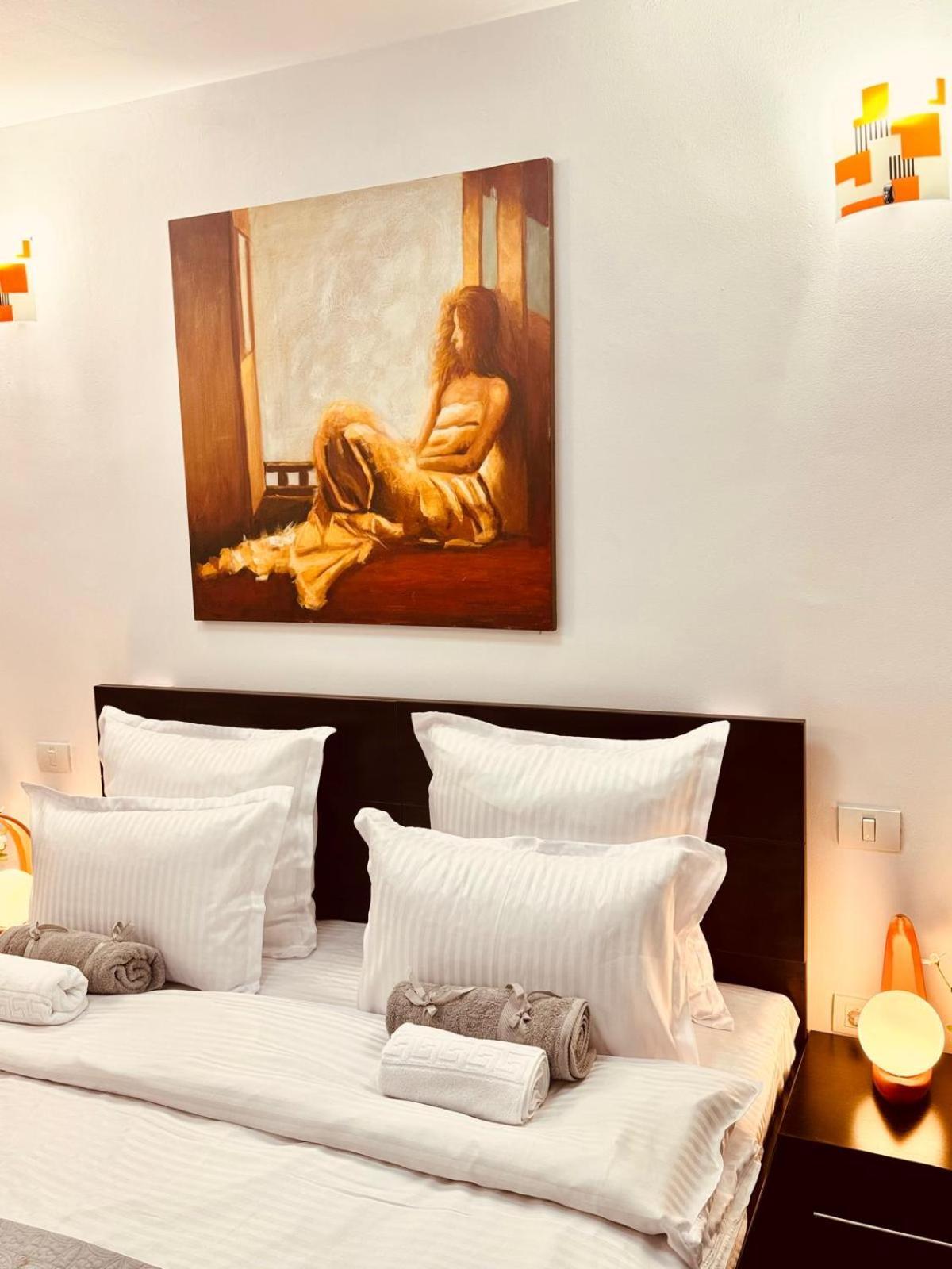 Apartamento 3 Unirii Square Alba Iulia 75 *