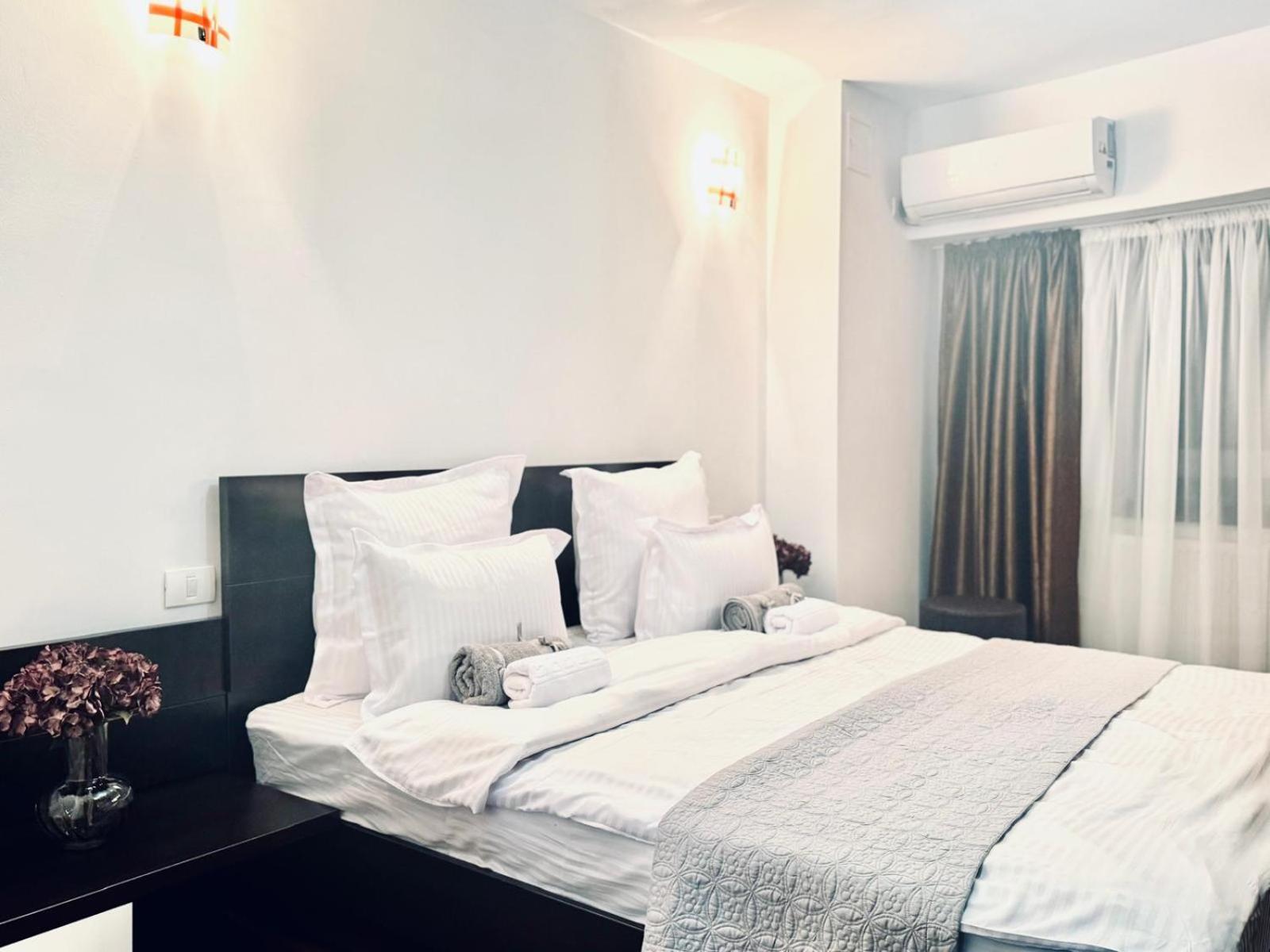3 Unirii Square Alba Iulia 75 *