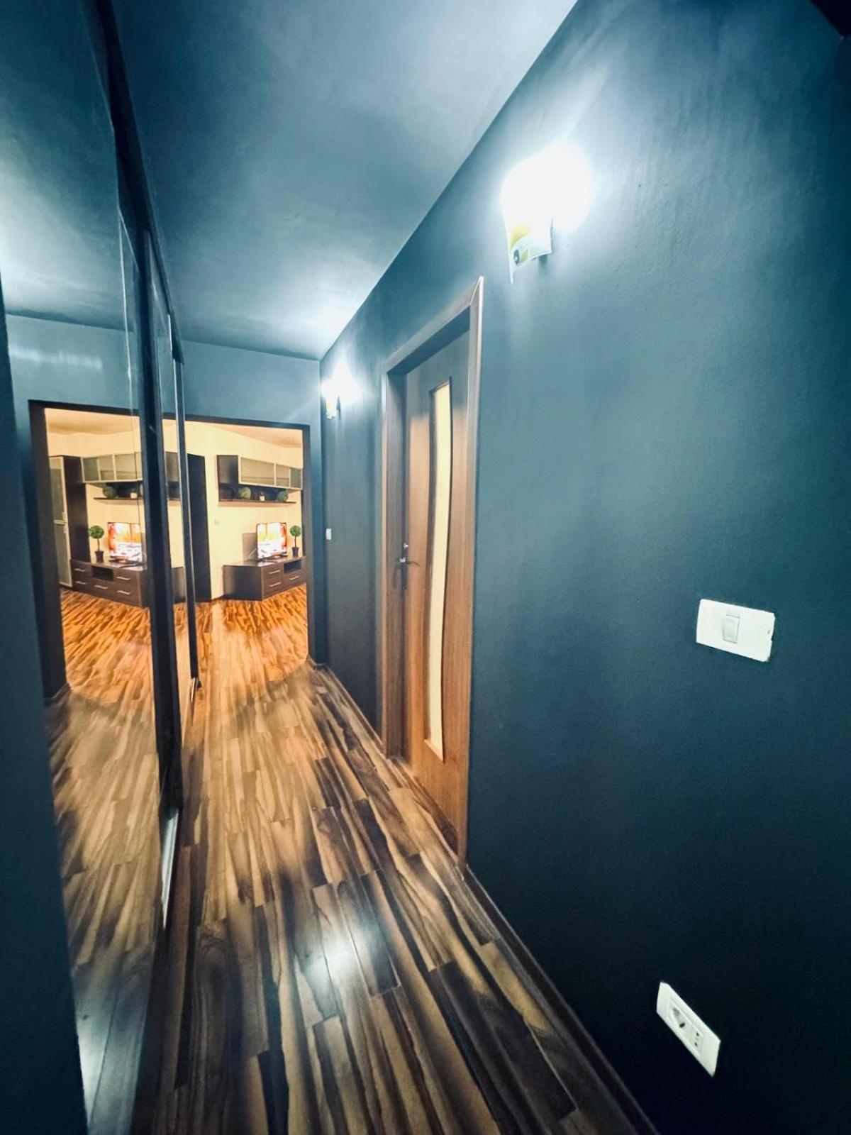 3 Unirii Square Alba Iulia 75 * Bucharest